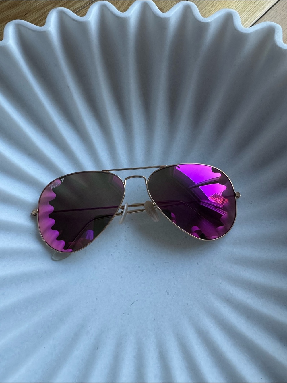 Ray-Ban Aviator Sunglasses RB-3025 with Purple Mirrored Lenses